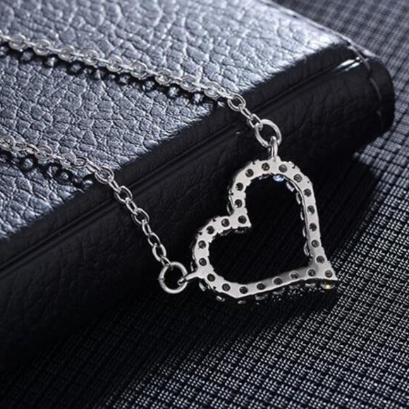 NEW Silver Dazzling Zircon Love Heart Shape Pendant Necklaces - Picture 7 of 11
